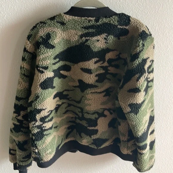 Camo print Sherpa jacket - Picture 3 of 3